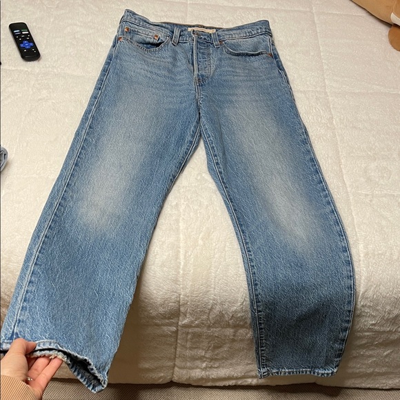 Levi’s Wedgie Straight Jeans - Picture 8 of 16